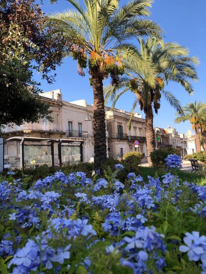 "Suliscenti" Dimora Siciliana B&B アヴォラ エクステリア 写真