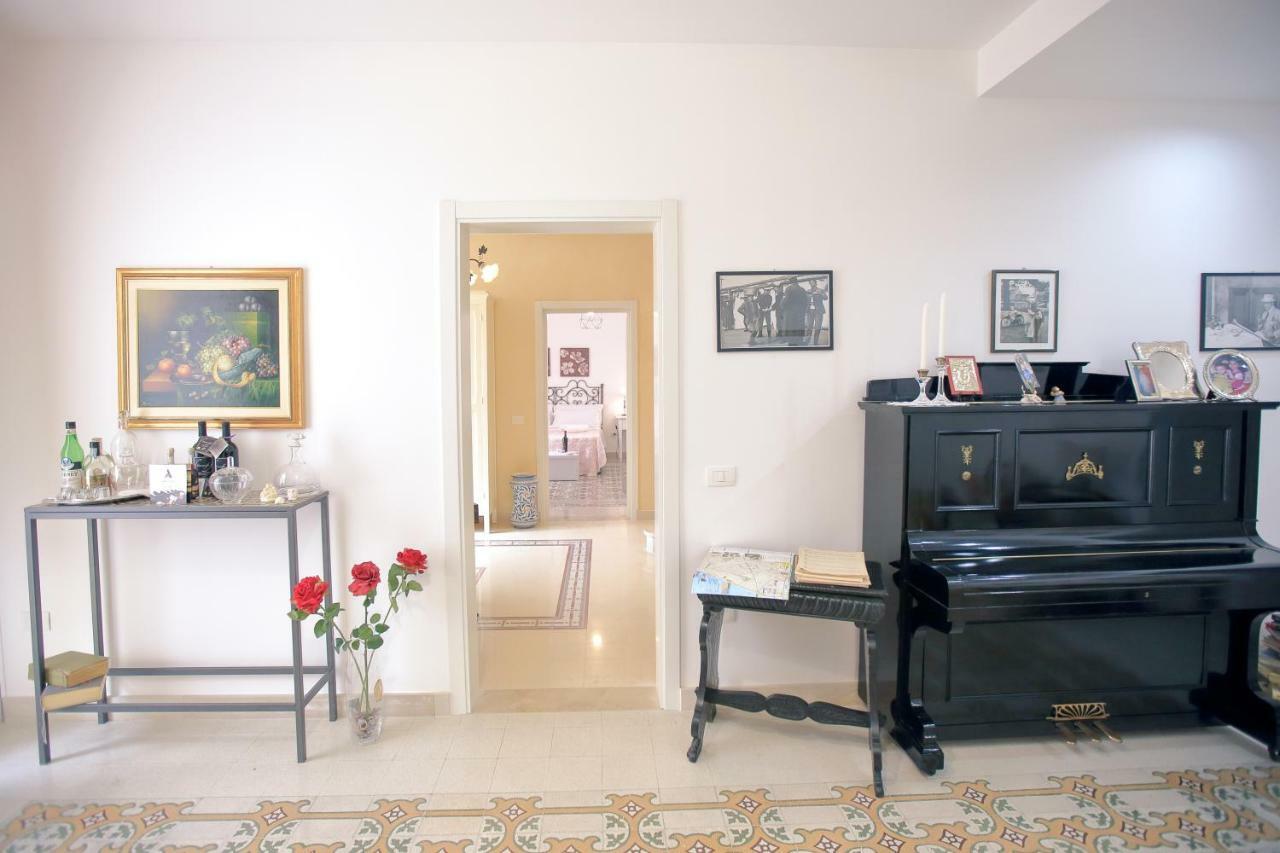 "Suliscenti" Dimora Siciliana B&B アヴォラ エクステリア 写真