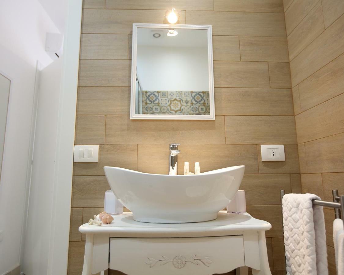 "Suliscenti" Dimora Siciliana B&B アヴォラ エクステリア 写真