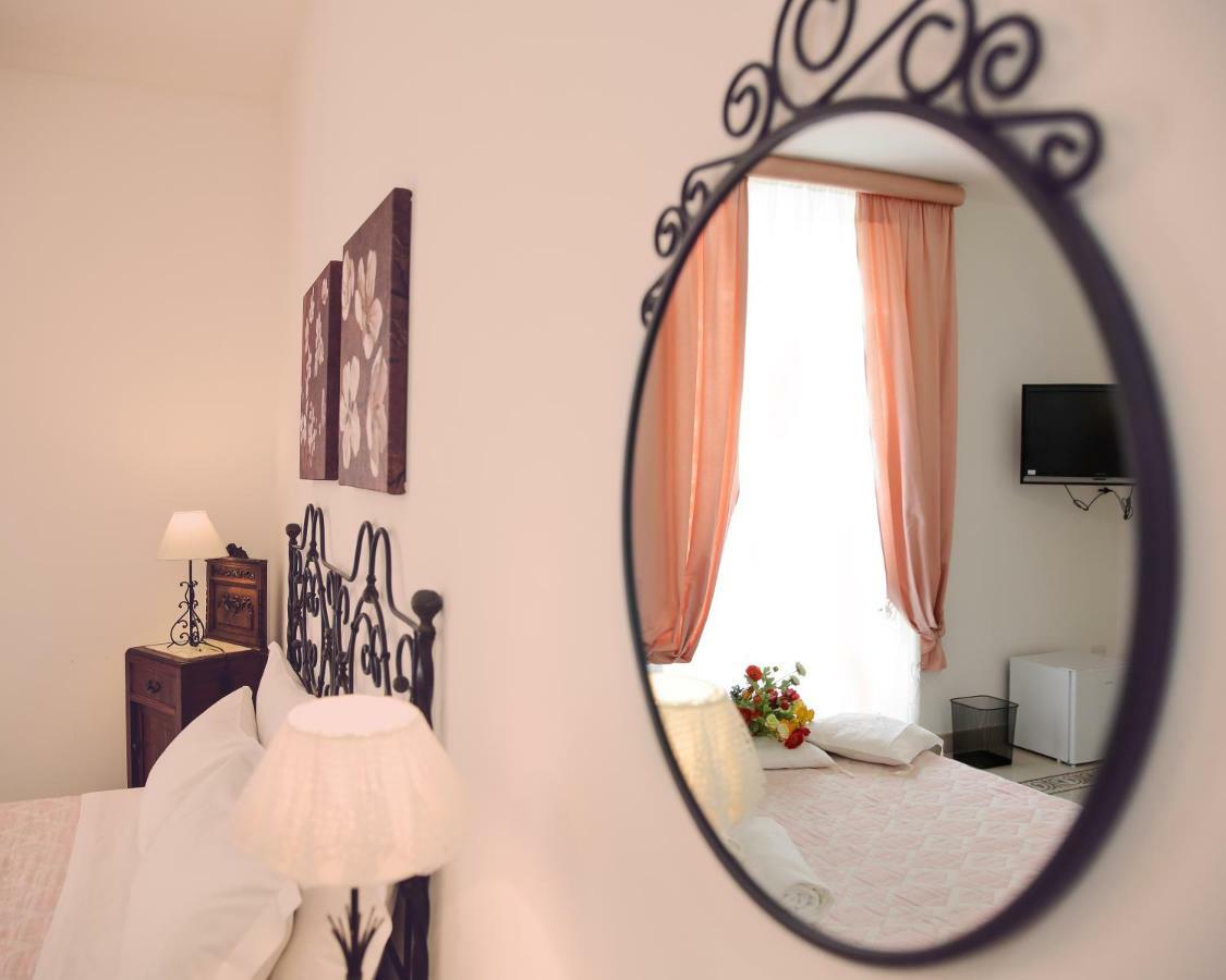 "Suliscenti" Dimora Siciliana B&B アヴォラ エクステリア 写真