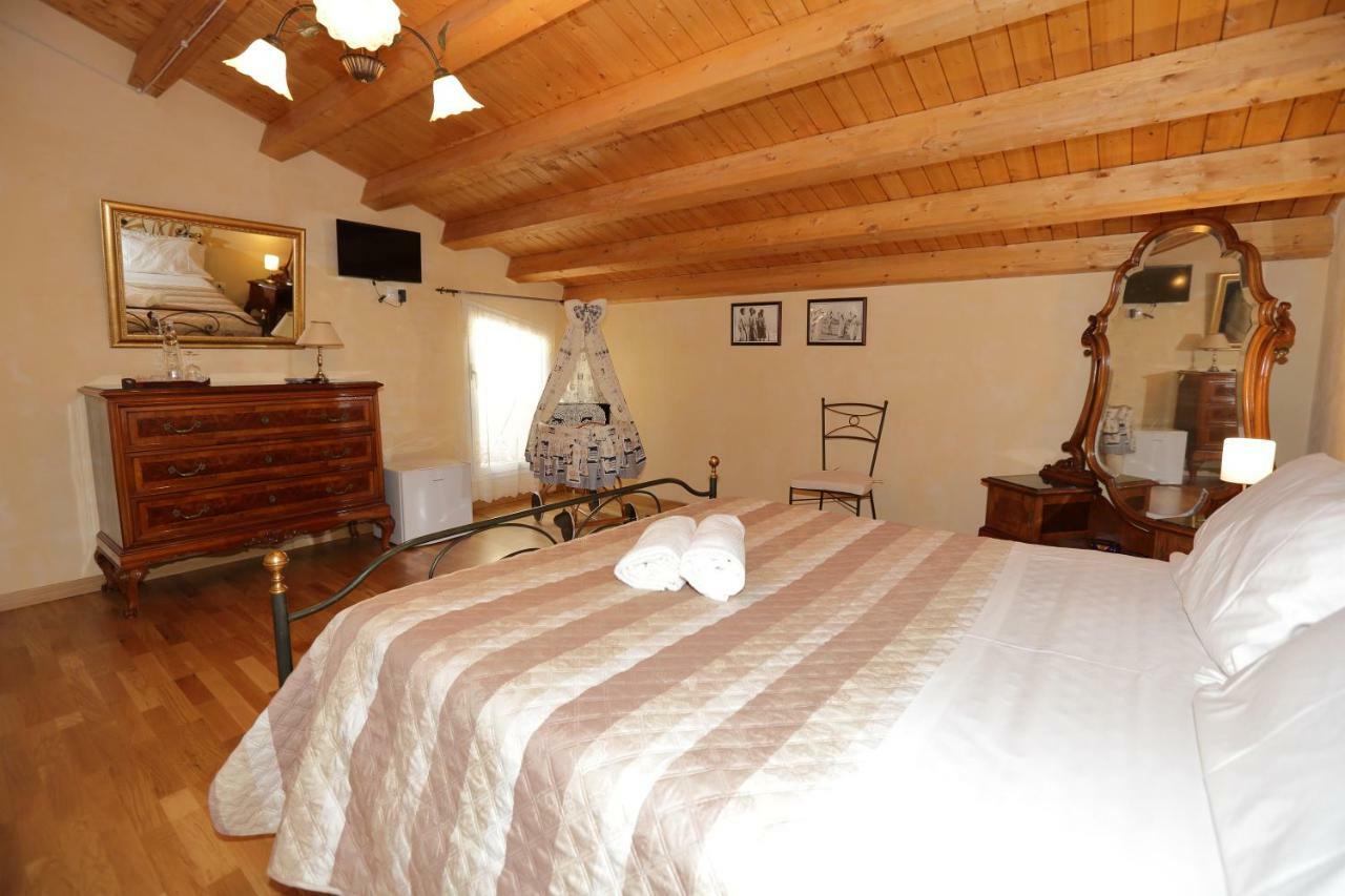 "Suliscenti" Dimora Siciliana B&B アヴォラ エクステリア 写真